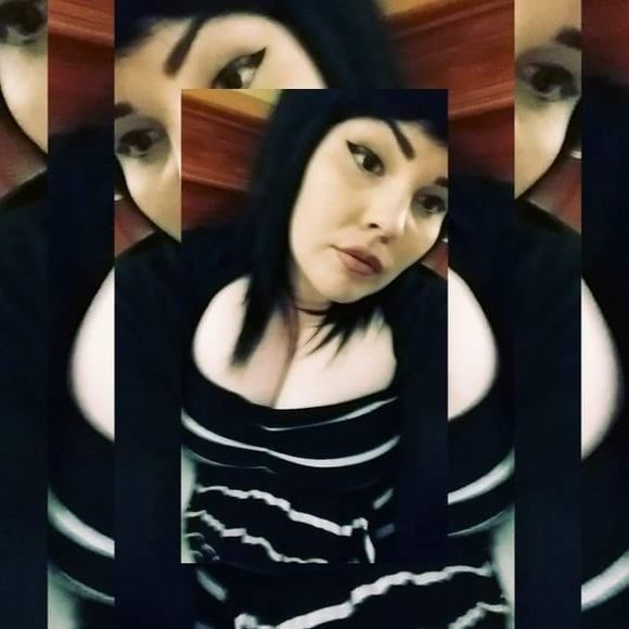 Meet your Posher, Brandy - Picture 1 of 1